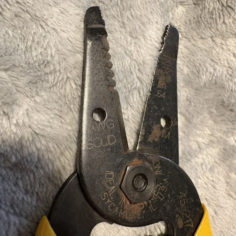 Ideal T Stripper No 45-217 Yellow